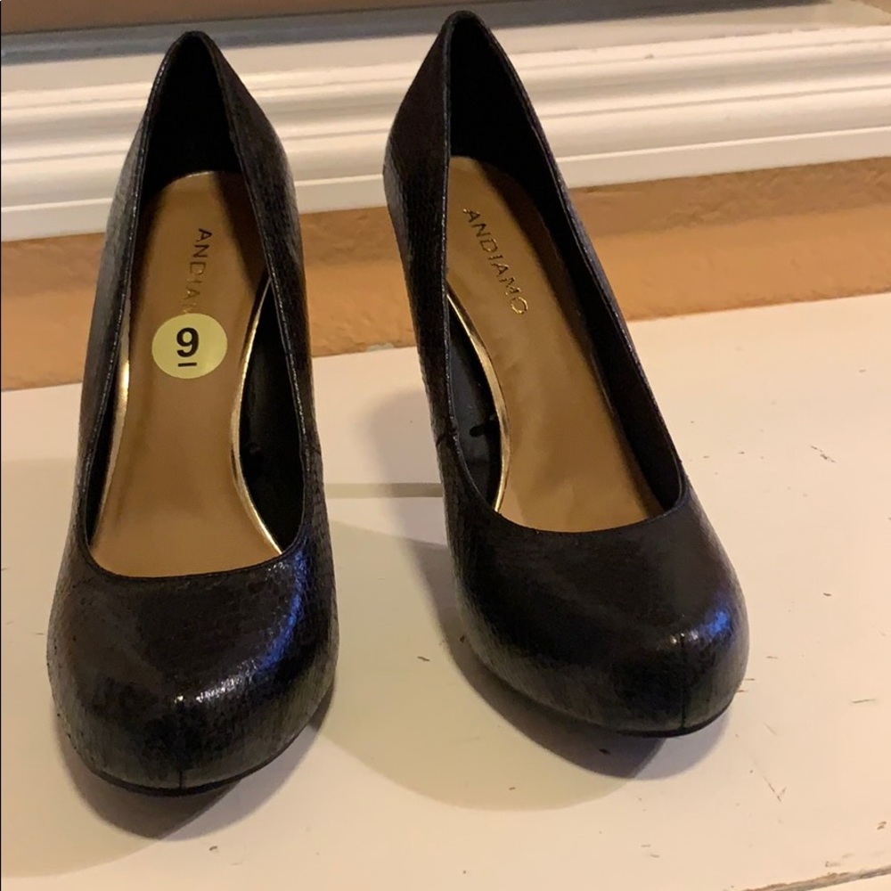 Andiamo woman shoes.